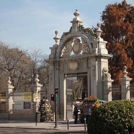 Cosy Apartment Prado Museum Madrid Bagian luar foto